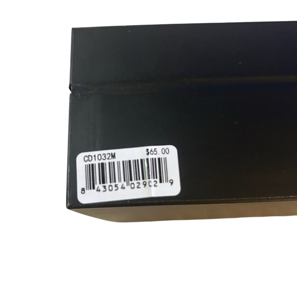 L & Co. Timepieces watch, dual-bracelet, & carabiner.
New in Box! - Picture 8 of 8